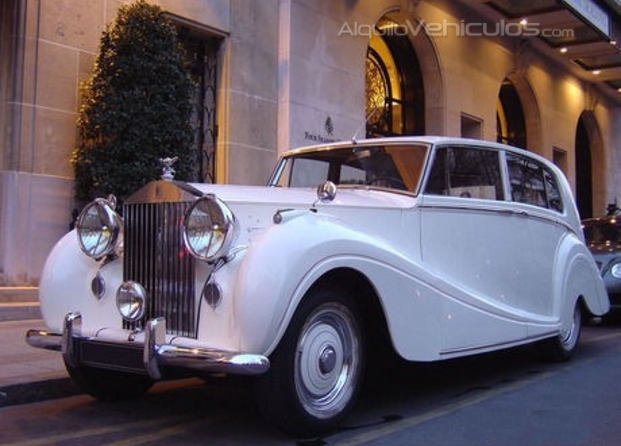 "Diana" - Rolls Royce Silver Wraith Sedanca