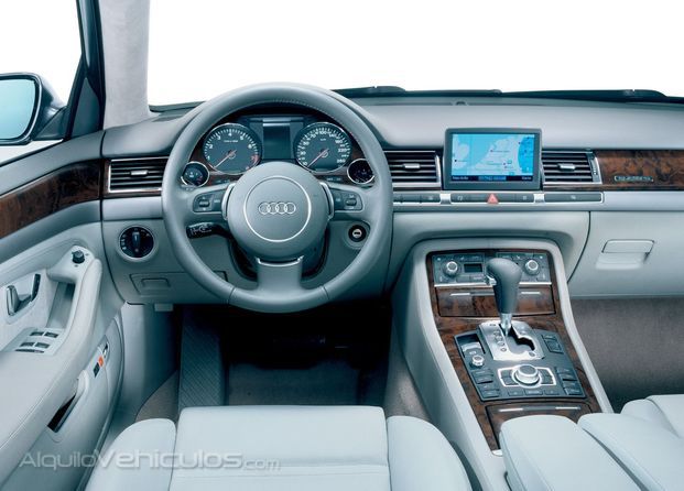 Audi A8 interior delantero 2