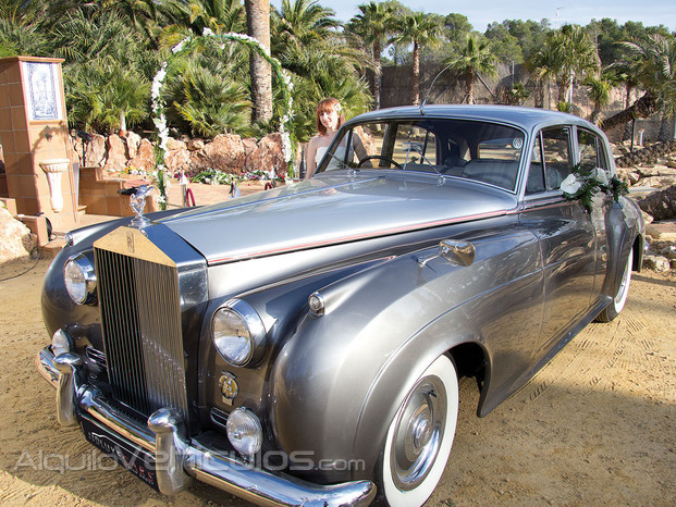 EX008 - 1957 Rolls Royce Silver Cloud Plata